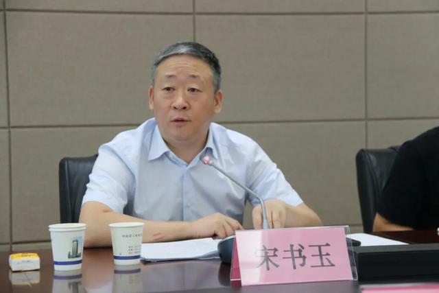 河南省白酒产业发展调研座谈会在郑州召开